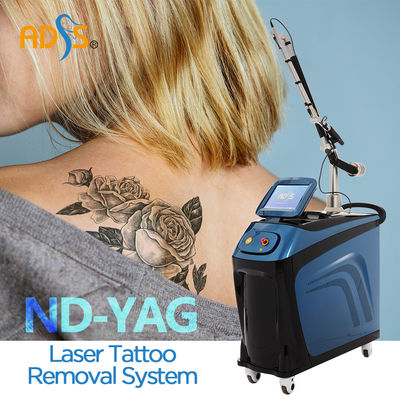 Machine à commutation de Q de laser de ND Yag pour le rajeunissement 1064nm de peau