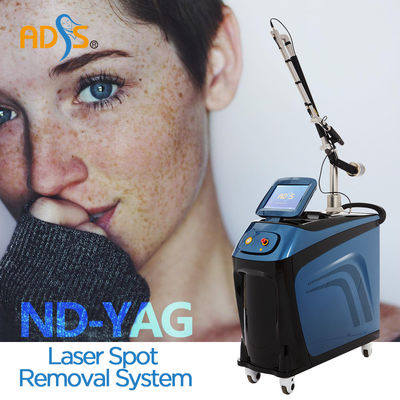 Machine de beauté de retrait de tatouage de la machine 1064nm 532nm de laser de ND Yag de commutateur de Q