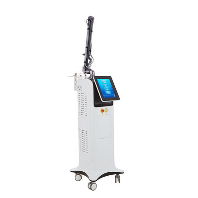 4 poignées machine de rajeunissement de la peau 60W dispositif fractionnaire de laser CO2